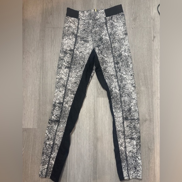 Guess Monochrome Textured Pants BIN1030 - Picture 1 of 6